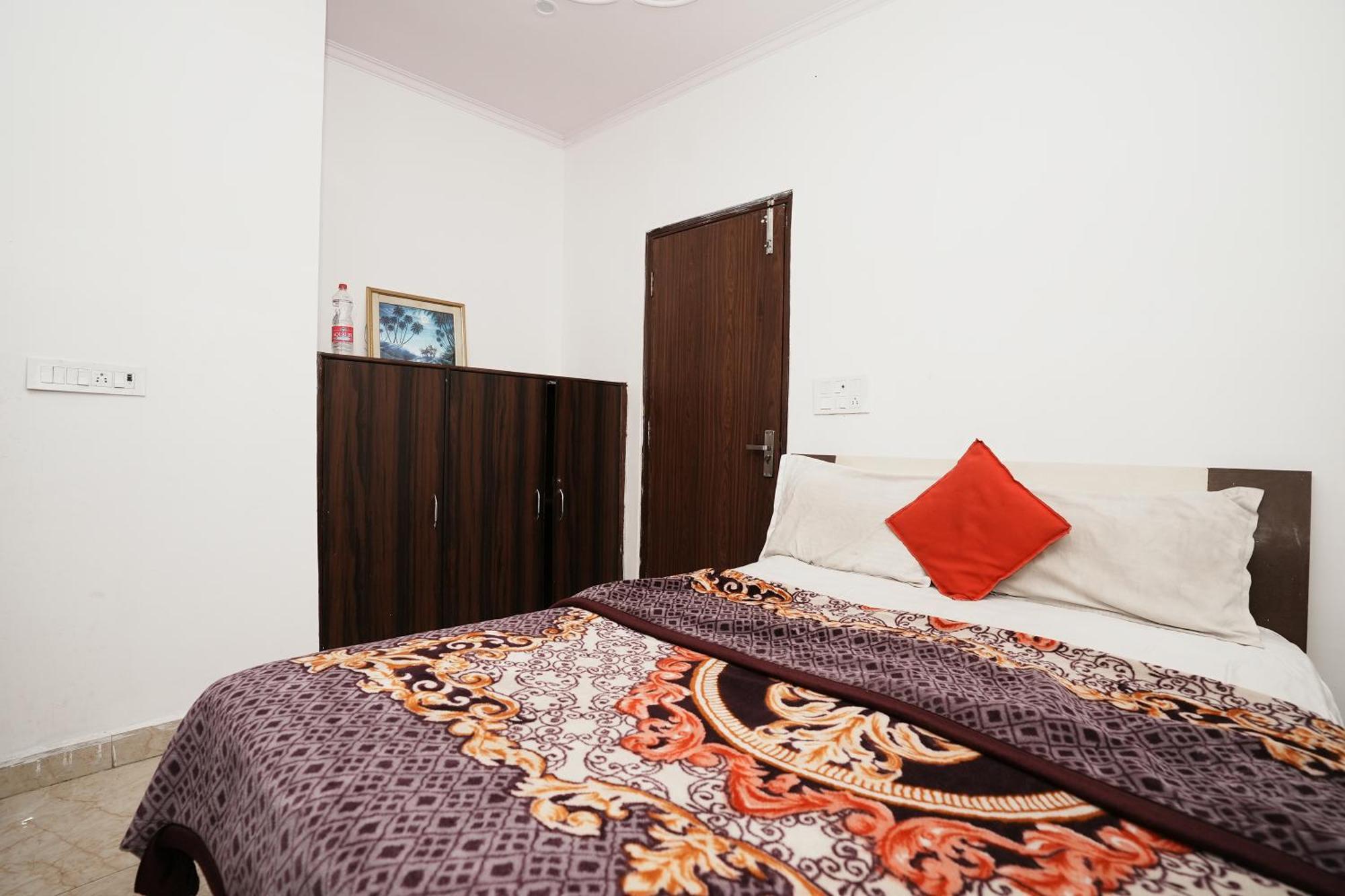 Hotel Sunrise Moon Yeni Delhi Dış mekan fotoğraf