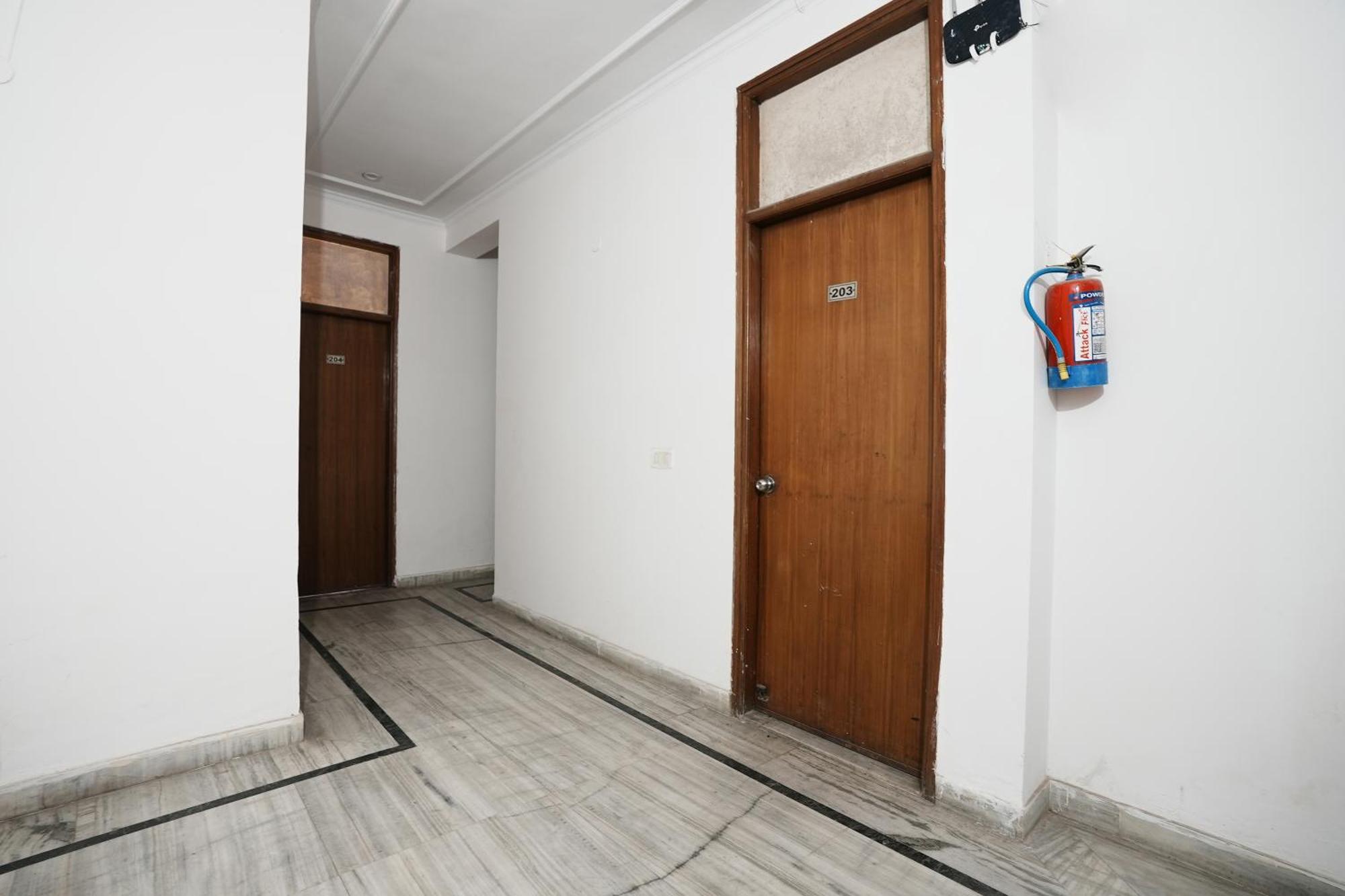 Hotel Sunrise Moon Yeni Delhi Dış mekan fotoğraf