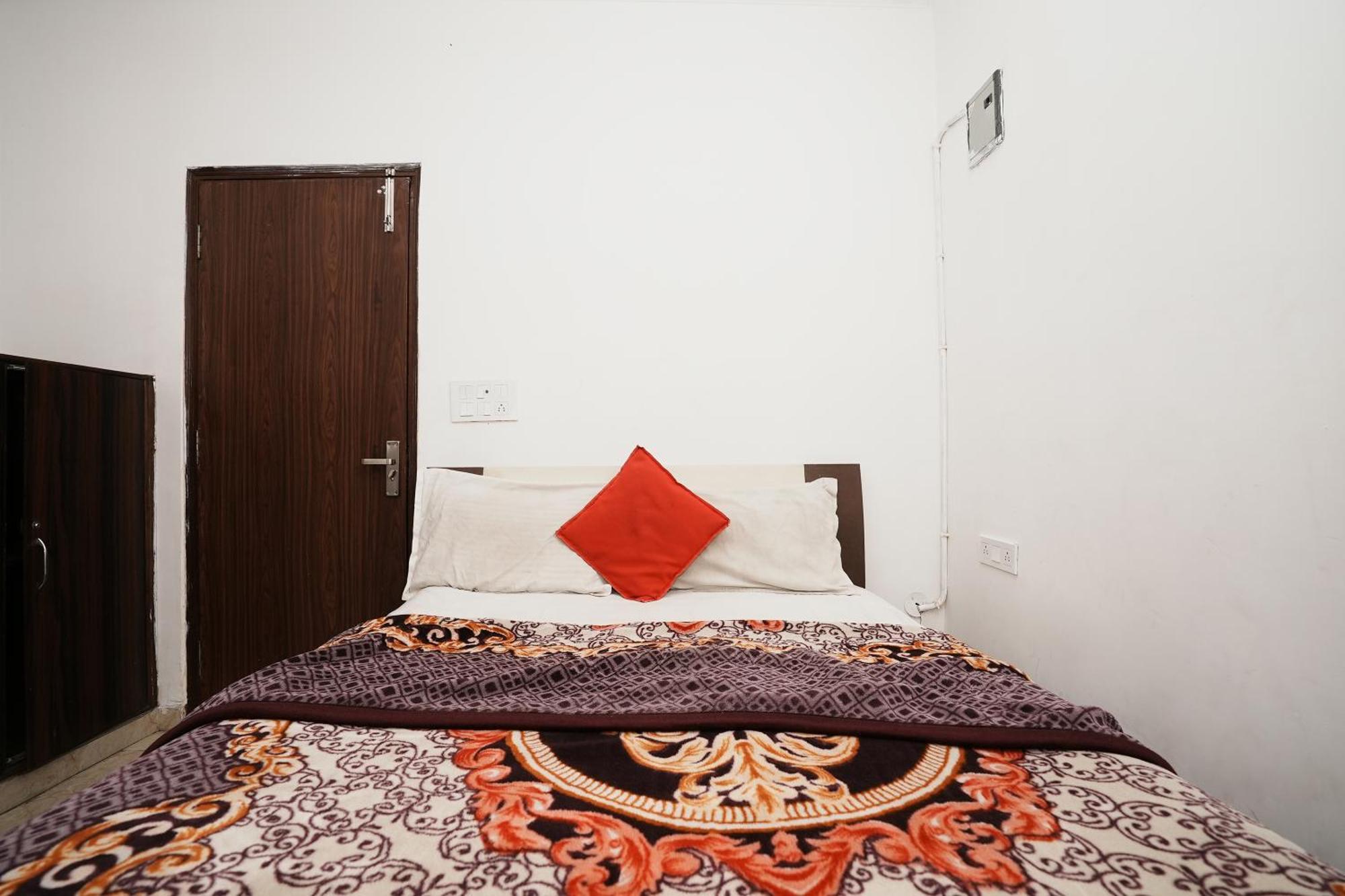 Hotel Sunrise Moon Yeni Delhi Dış mekan fotoğraf